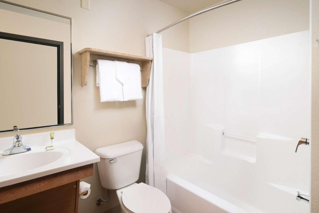 Hotel Woodspring Suites College Station 2*