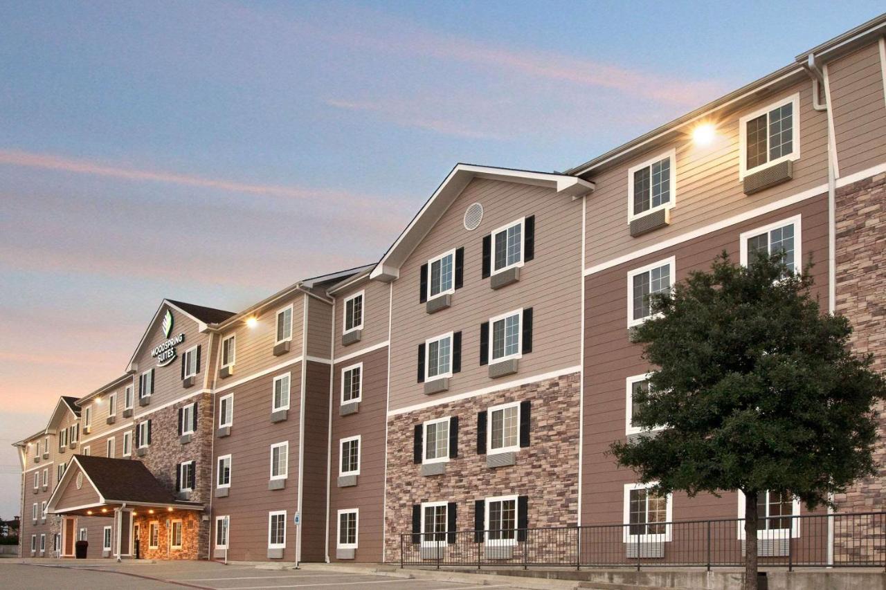 Woodspring Suites College Station Hotel