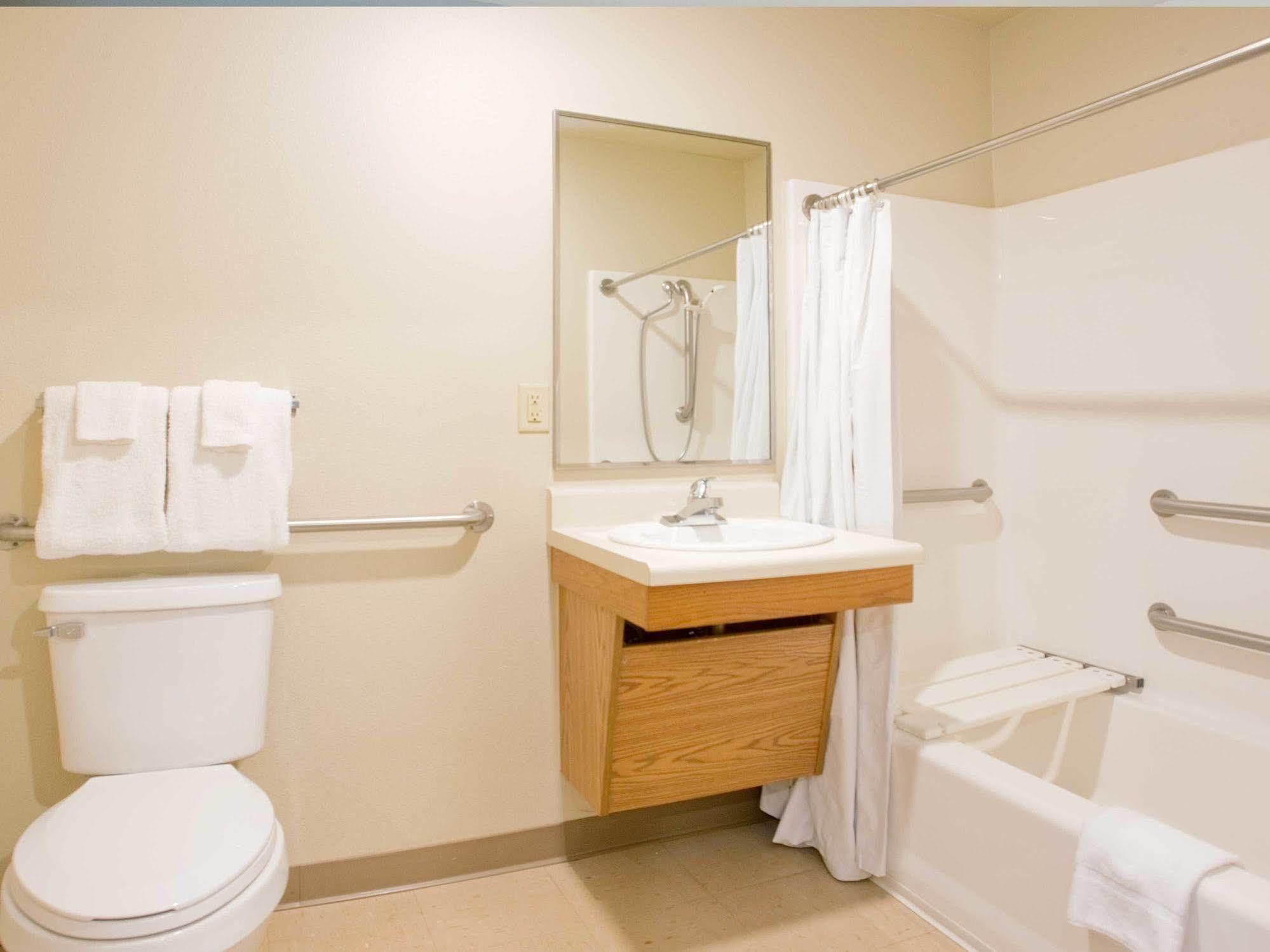 Woodspring Suites College Station Hotel